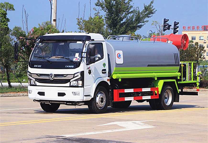 Chengli Company's Dongfeng Captur 9-cubic-meter mist cannon sprinkler truck